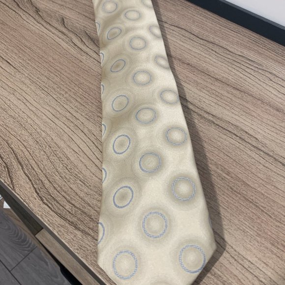 TM LEWIN Ivory Blue Circle Geometric Silk Neck Tie - Picture 3 of 7